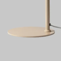 IT'S ABOUT ROMI Lámpara de mesa Stavanger, beige, altura 51 cm