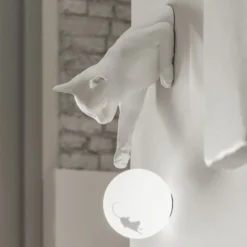 Karman aplique de pared Maoo, cerámica blanca, cristal, figura de gato