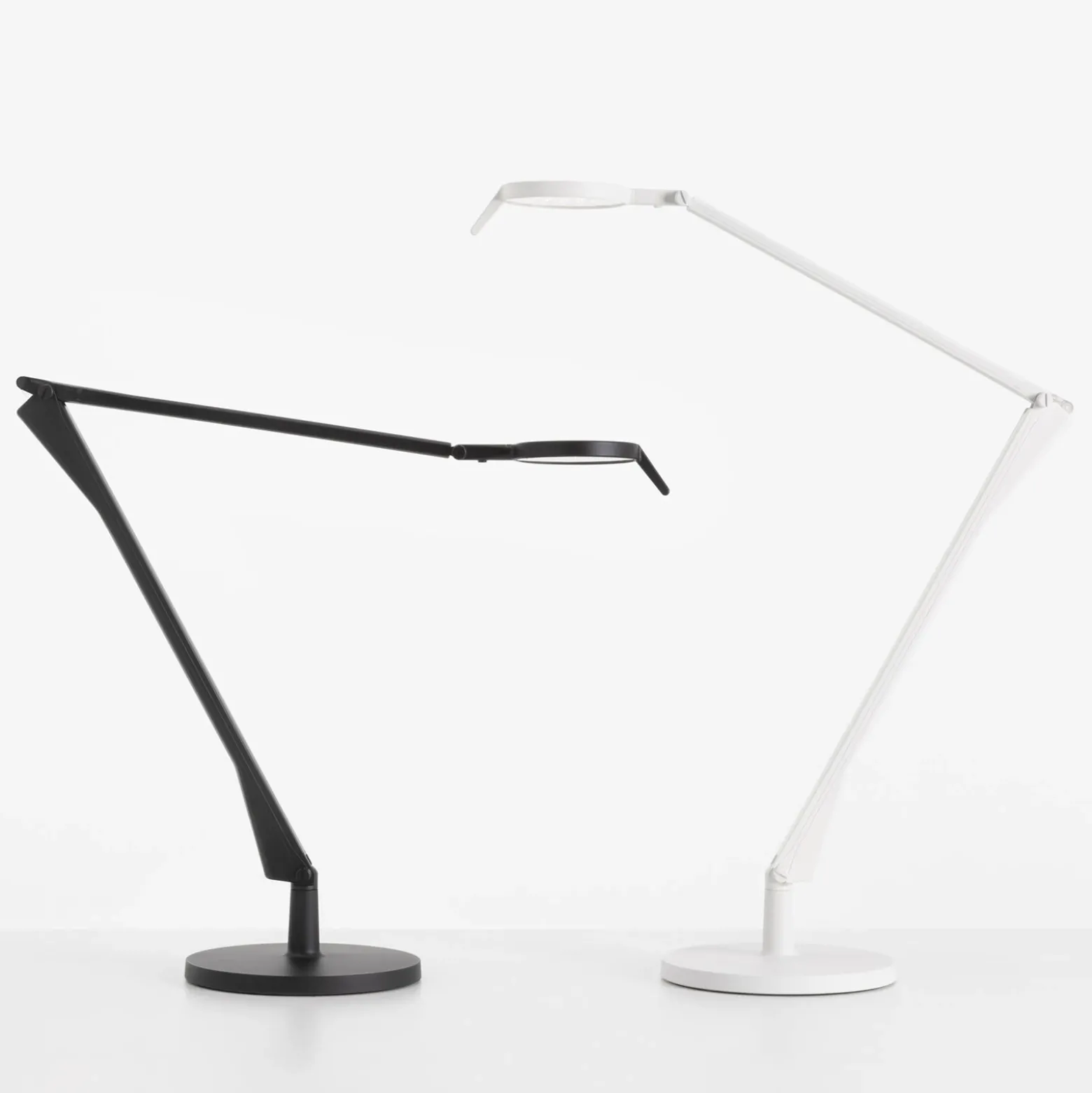 Kartell Aledin Tec - lámpara de mesa LED, negro