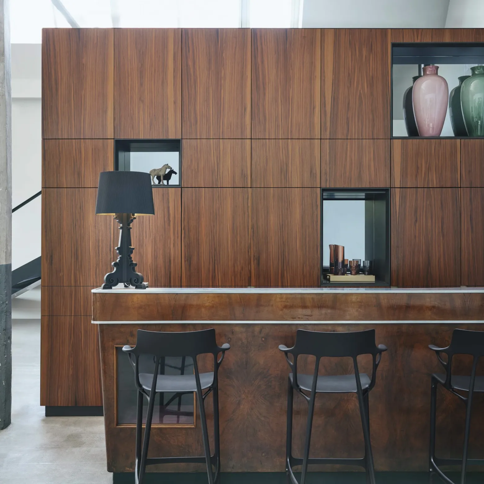 Kartell Bourgie Mat lámpara de mesa LED E14 negro