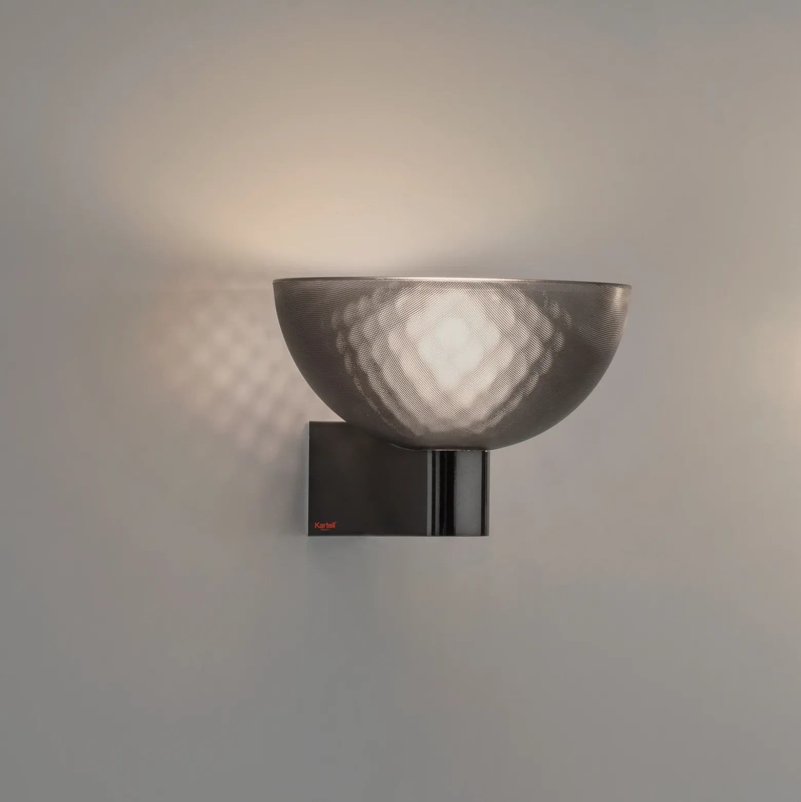 Kartell Fata aplique LED gris humo