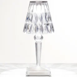 Kartell Lámpara de mesa LED recargable Battery, 26 cm, transparente, IP54