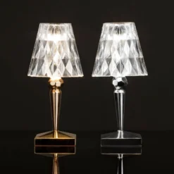 Kartell Lámpara de mesa LED recargable Battery, 26 cm, dorada, IP54