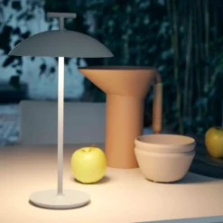 Kartell Mini Geen-A de mesa LED 2.700 K blanco