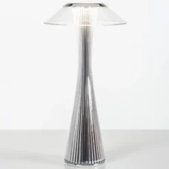 Kartell Space lámpara de mesa LED de diseño, cromo