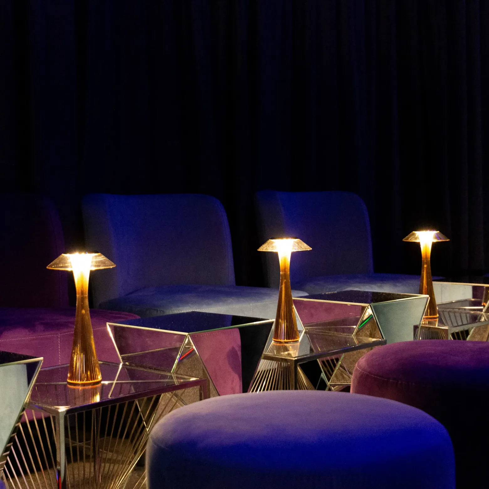 Kartell Space lámpara de mesa LED de diseño, oro