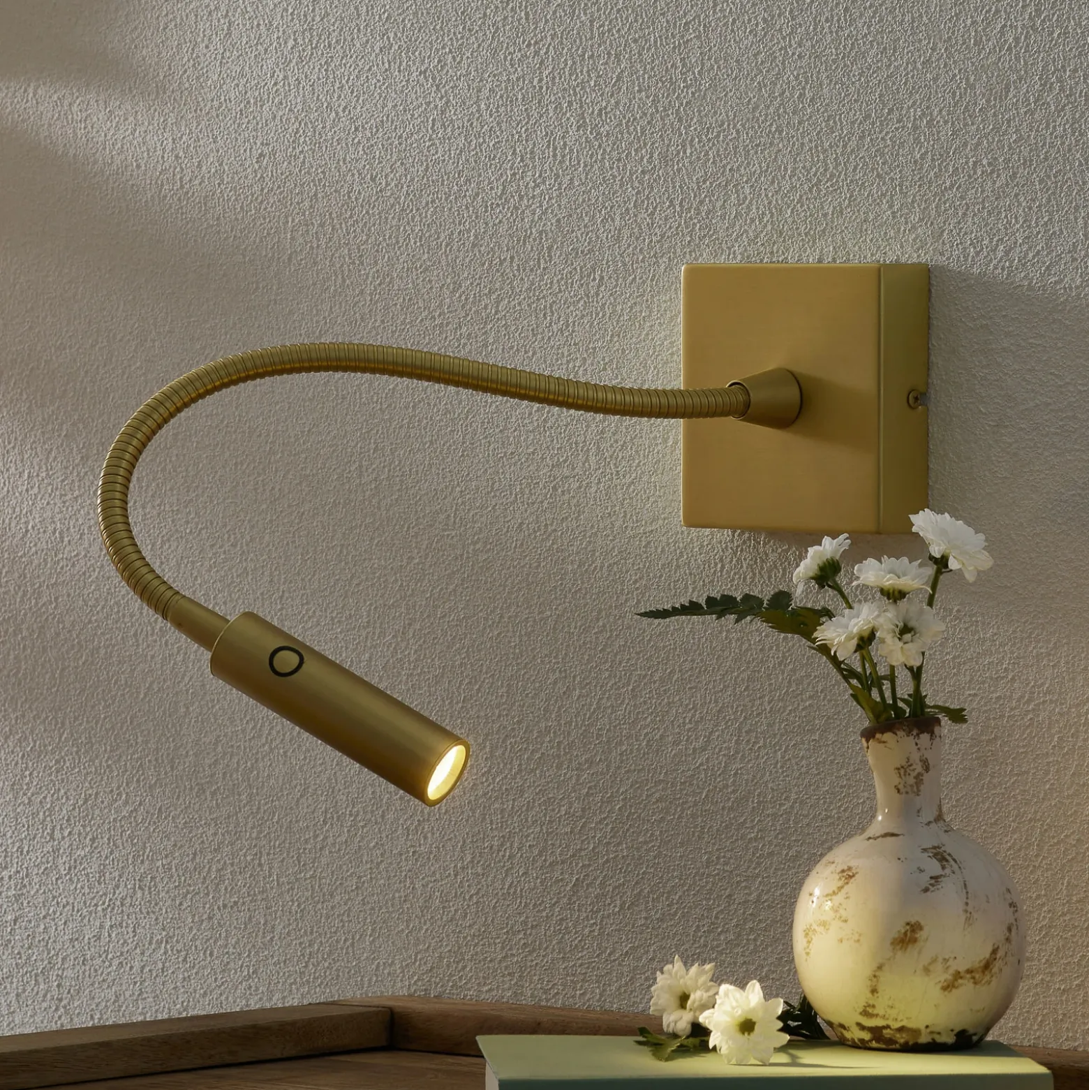 LEDS-C4 Tip aplique LED, flexiblemente ajustable