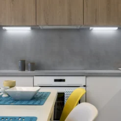 LEDVANCE SMART+ WiFi lineal Slim LED bajo mueble