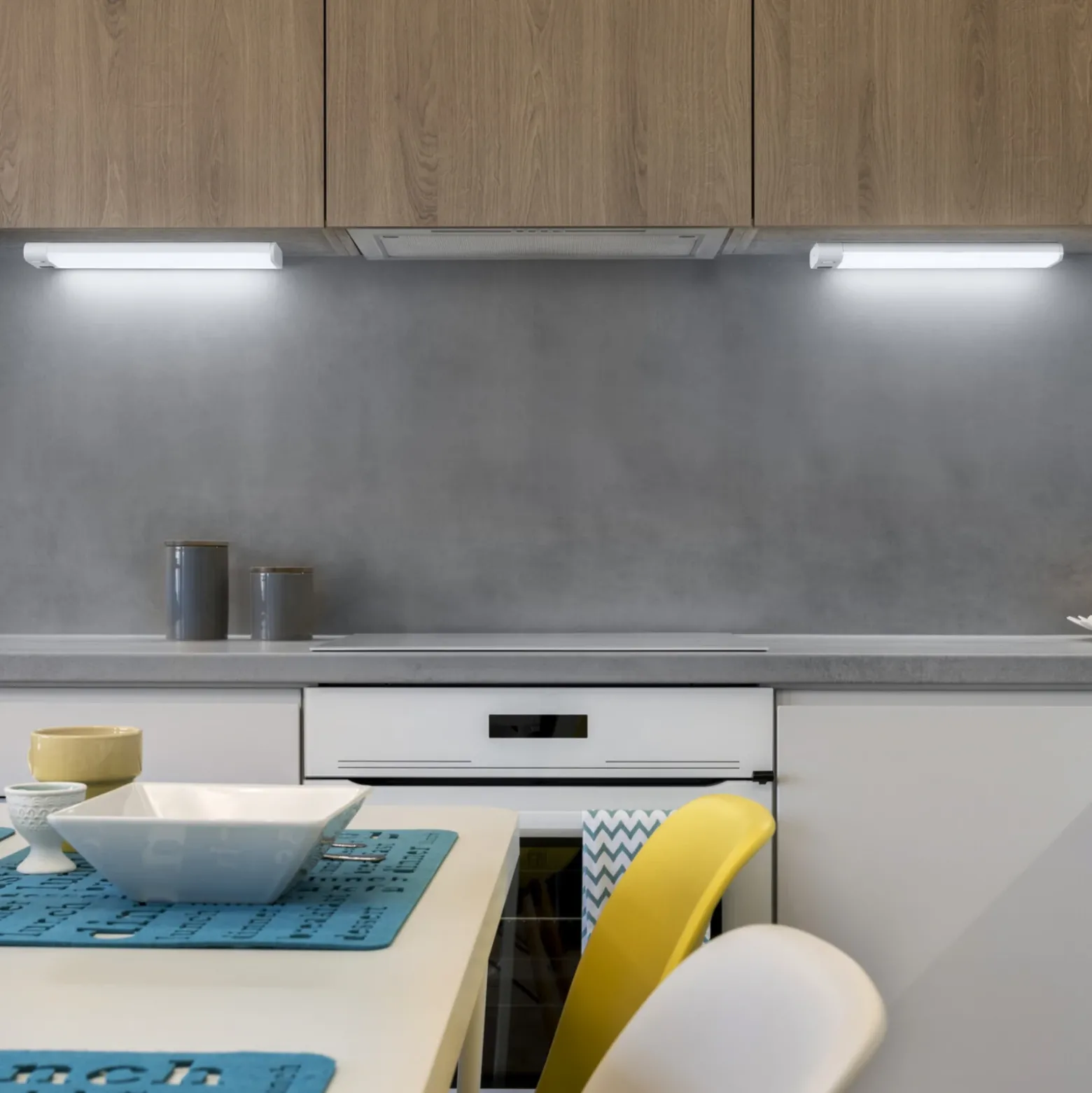 LEDVANCE SMART+ WiFi lineal Slim LED bajo mueble