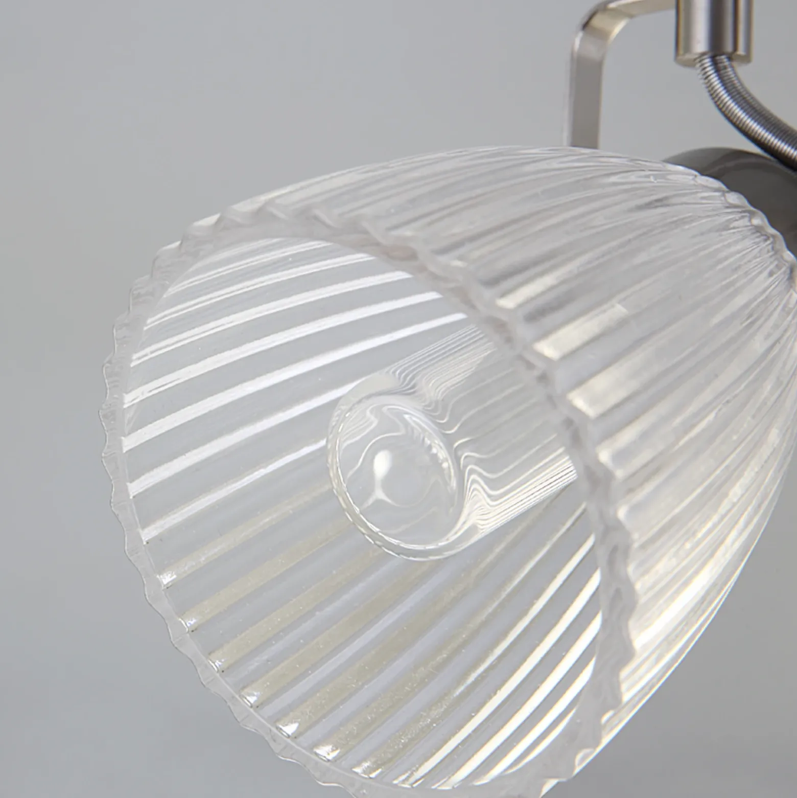 Lindby Aplique para baño Kara, 31 cm, 2 luces, cristal, IP44, G9