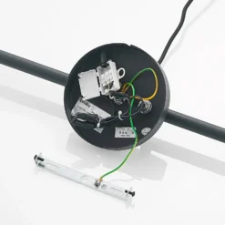 Lindby Benja lámpara colgante, 3 luces, negro