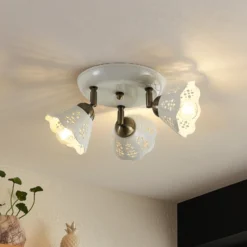 Lindby Efgenia foco de techo, 3 luces