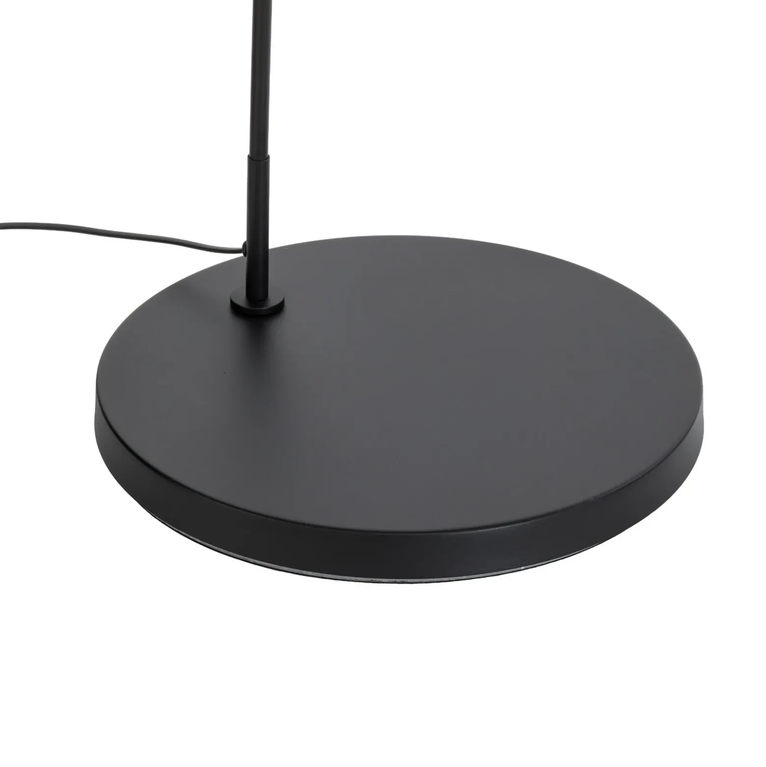 Lindby Esti lámpara de pie, negro/oro, tela, altura 192cm