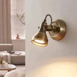 Lindby foco de pared Perseas, latón antiguo, metal, 16 cm, GU10