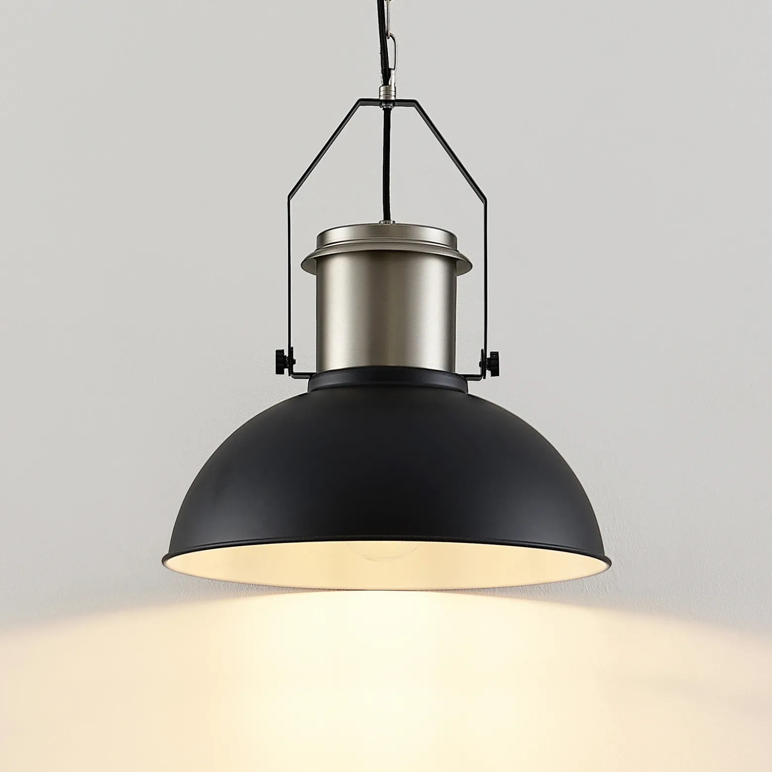 Lindby Freitjof lámpara colgante negro/níquel mate