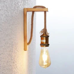 Lindby Helou aplique de madera