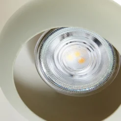 Lindby Huby downlight de techo, 2 luces, crema/verde claro, hierro