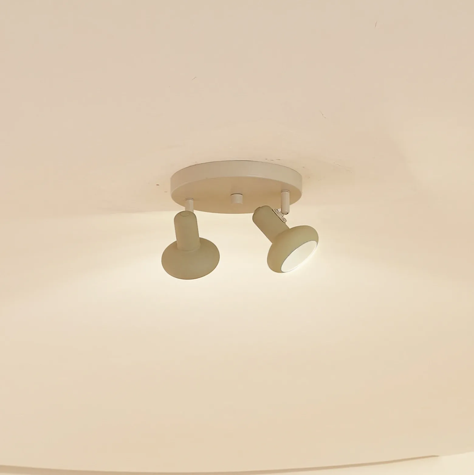 Lindby Huby downlight de techo, 2 luces, crema/verde claro, hierro