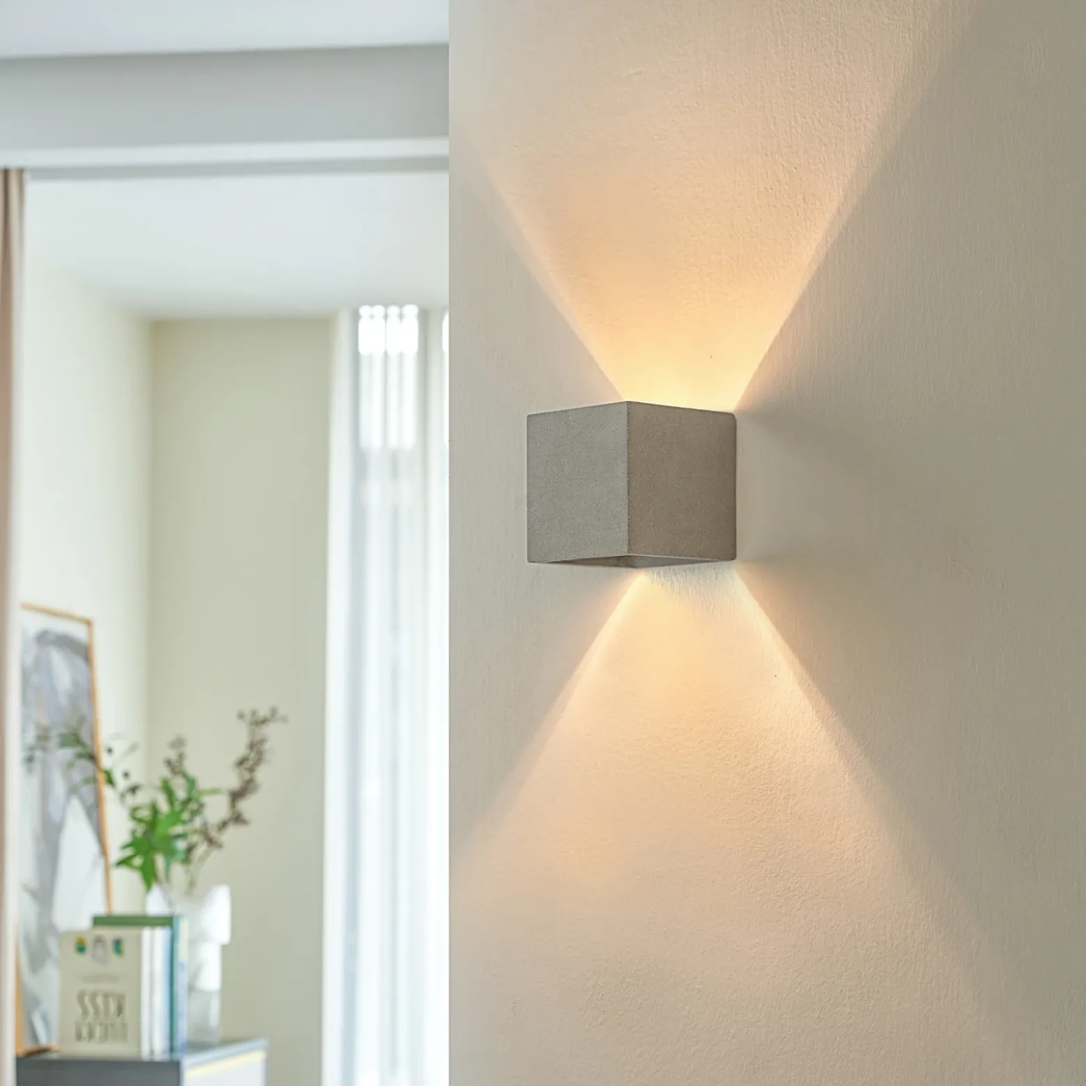 Lindby Jayden lámpara de pared en forma angular