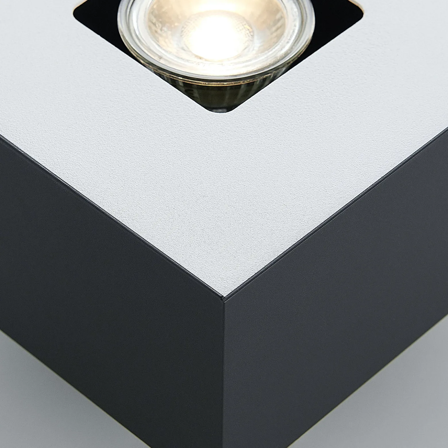 Lindby Kasi plafón, negro 1 luz 14 x 14 cm