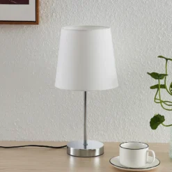 Lindby Leza lámpara de mesa cromo, pantalla blanca