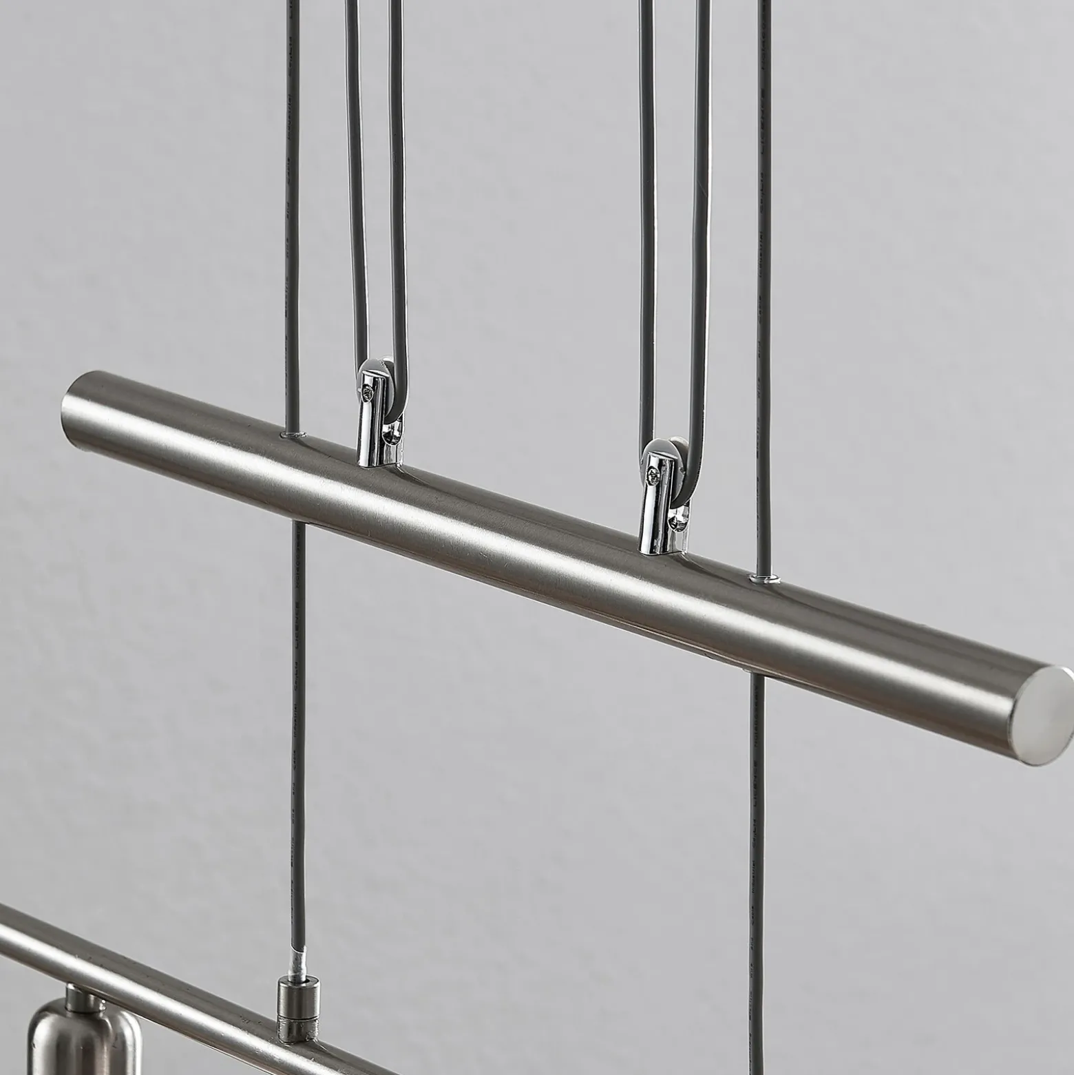 Lindby lámpara colgante Delira, 3 luces, níquel, regulable en altura
