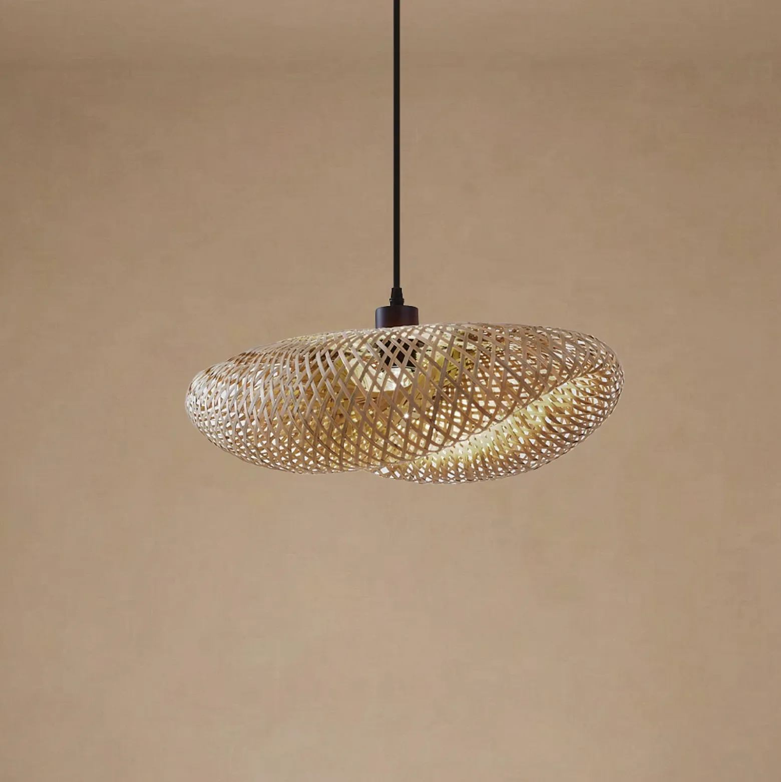 Lindby lámpara colgante Eleane, bambú, natural, longitud 50 cm, E27