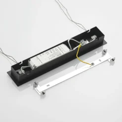Lindby lámpara colgante LED Arneja, negra, CCT, regulable en altura