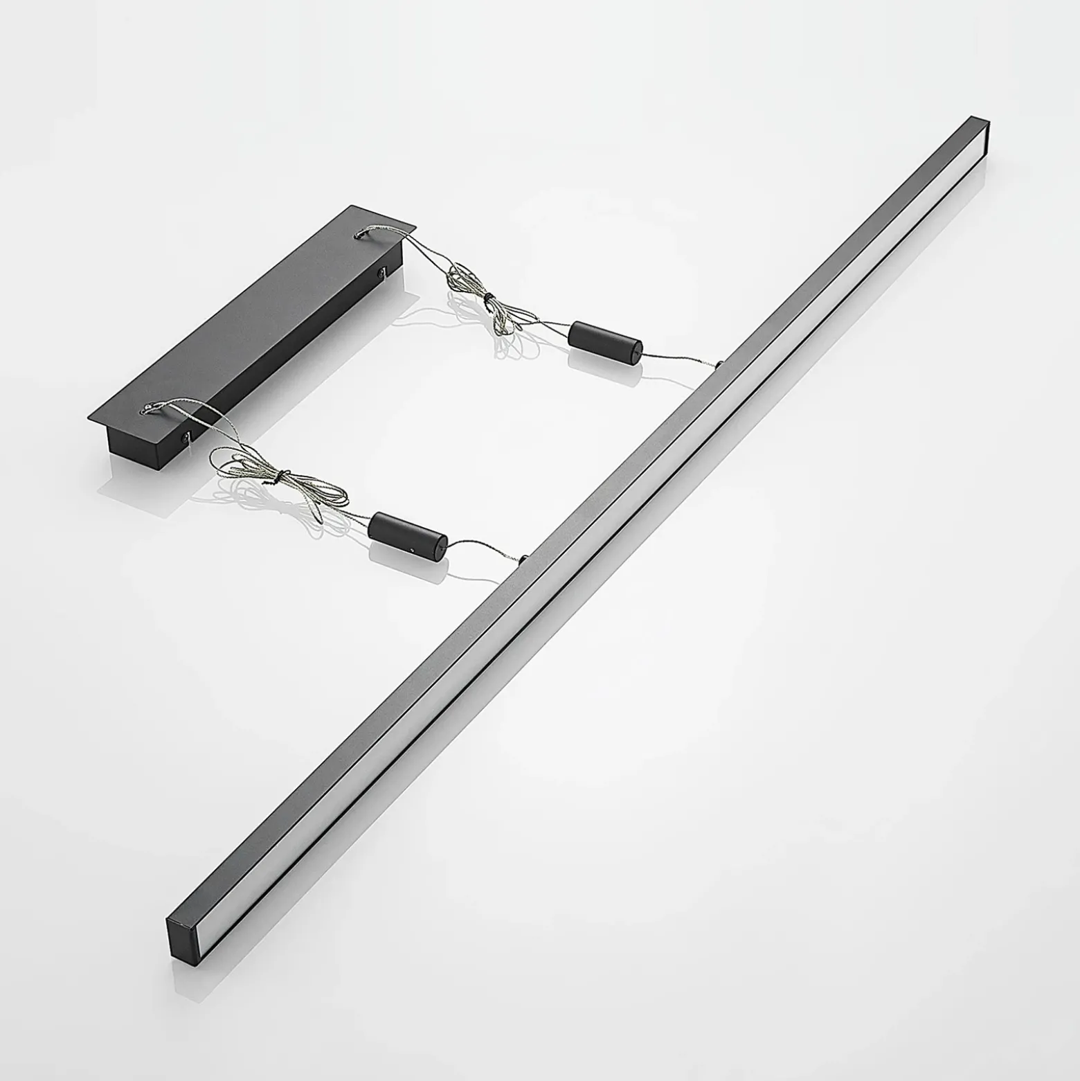 Lindby lámpara colgante LED Arneja, negra, CCT, regulable en altura