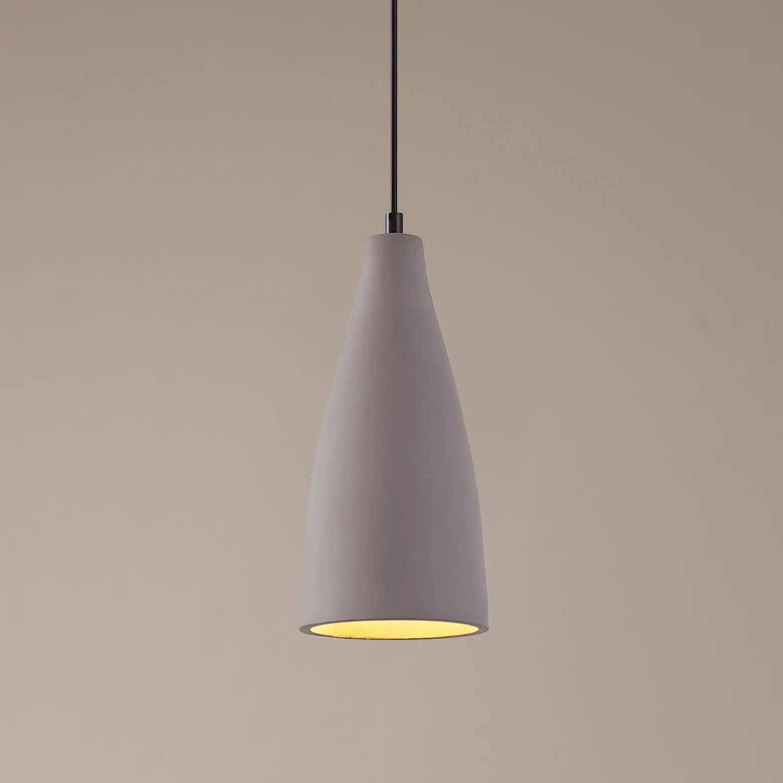 Lindby Lámpara colgante Sanne, gris, hormigón, Ø 15 cm, E27