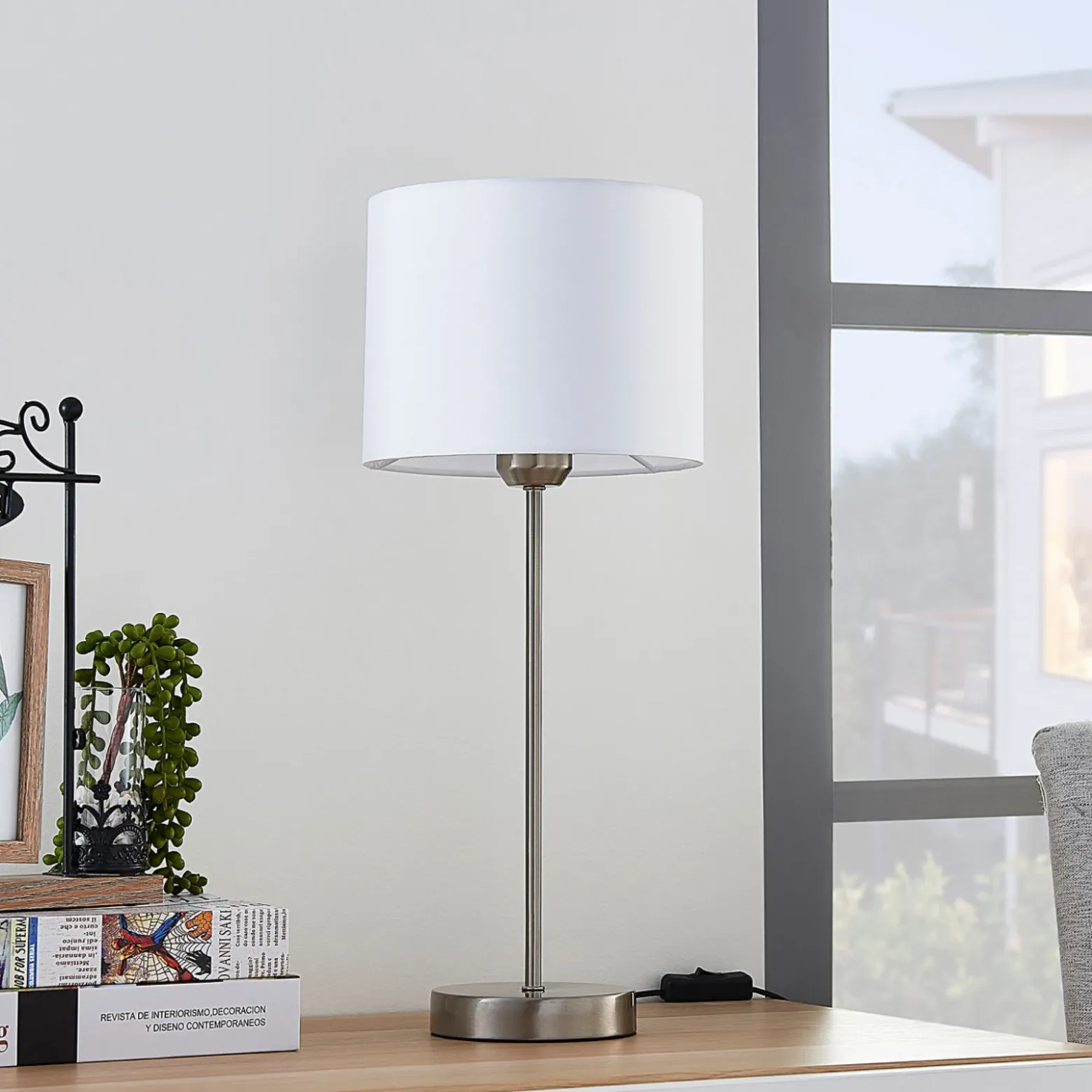 Lindby lámpara de mesa Annatina, blanco, níquel, altura 48 cm, textil