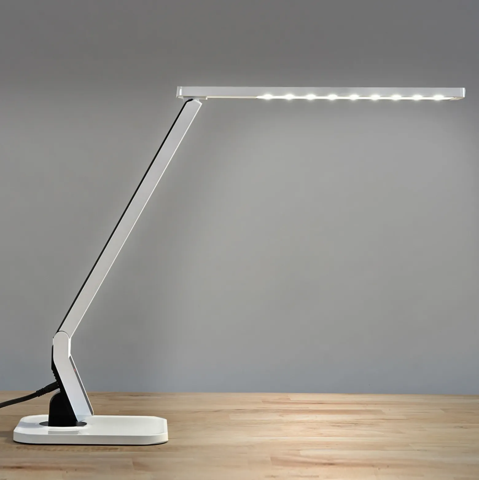 Lindby lámpara de mesa LED Eleni, blanca, CCT, atenuable
