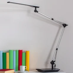 Lindby Lámpara de mesa LED Felipe, negra, base de pinza