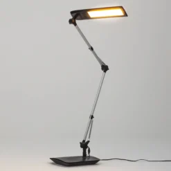 Lindby Lámpara de mesa LED Felipe, negra, base de pinza