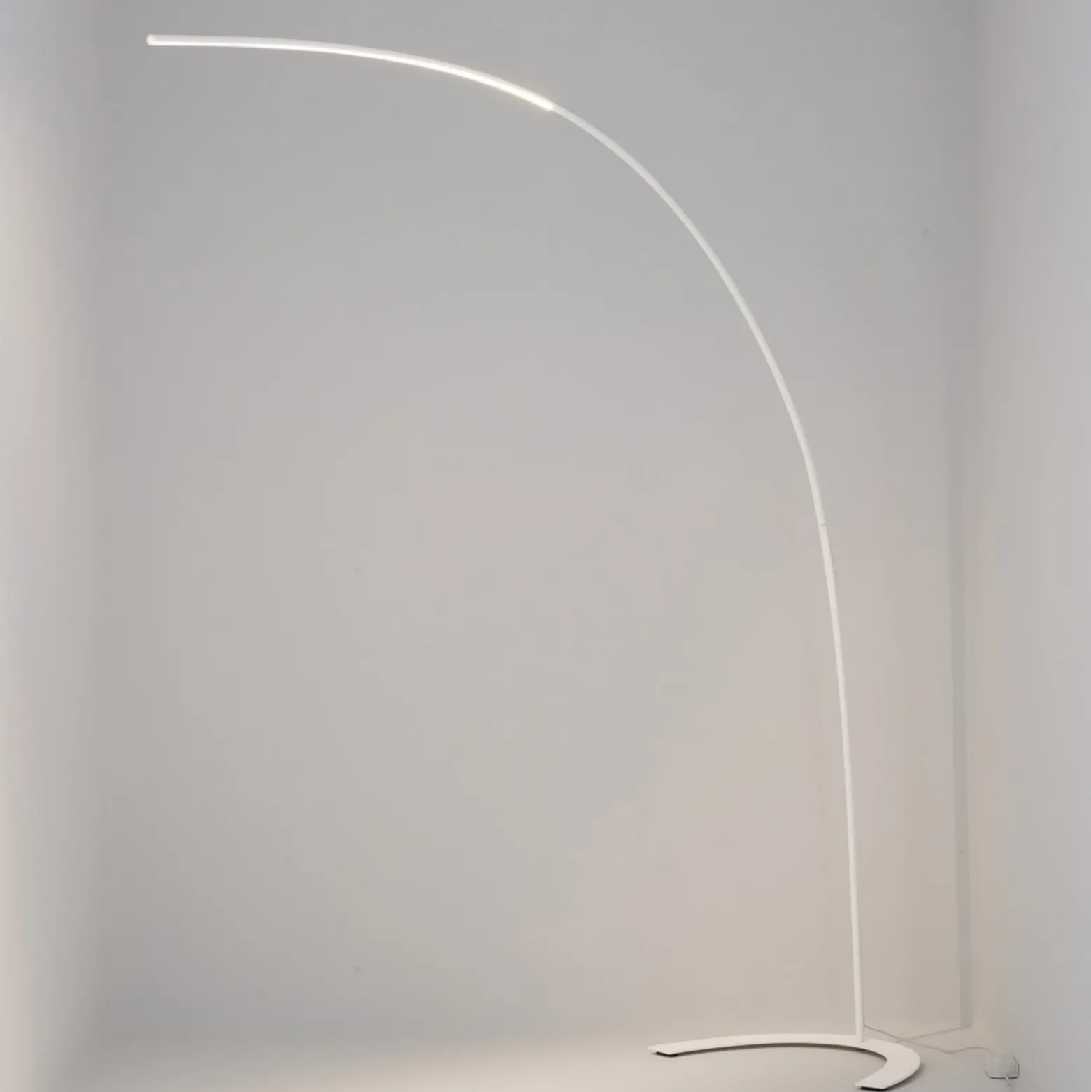 Lindby lámpara de pie LED Danua, blanca, metal, altura 200cm