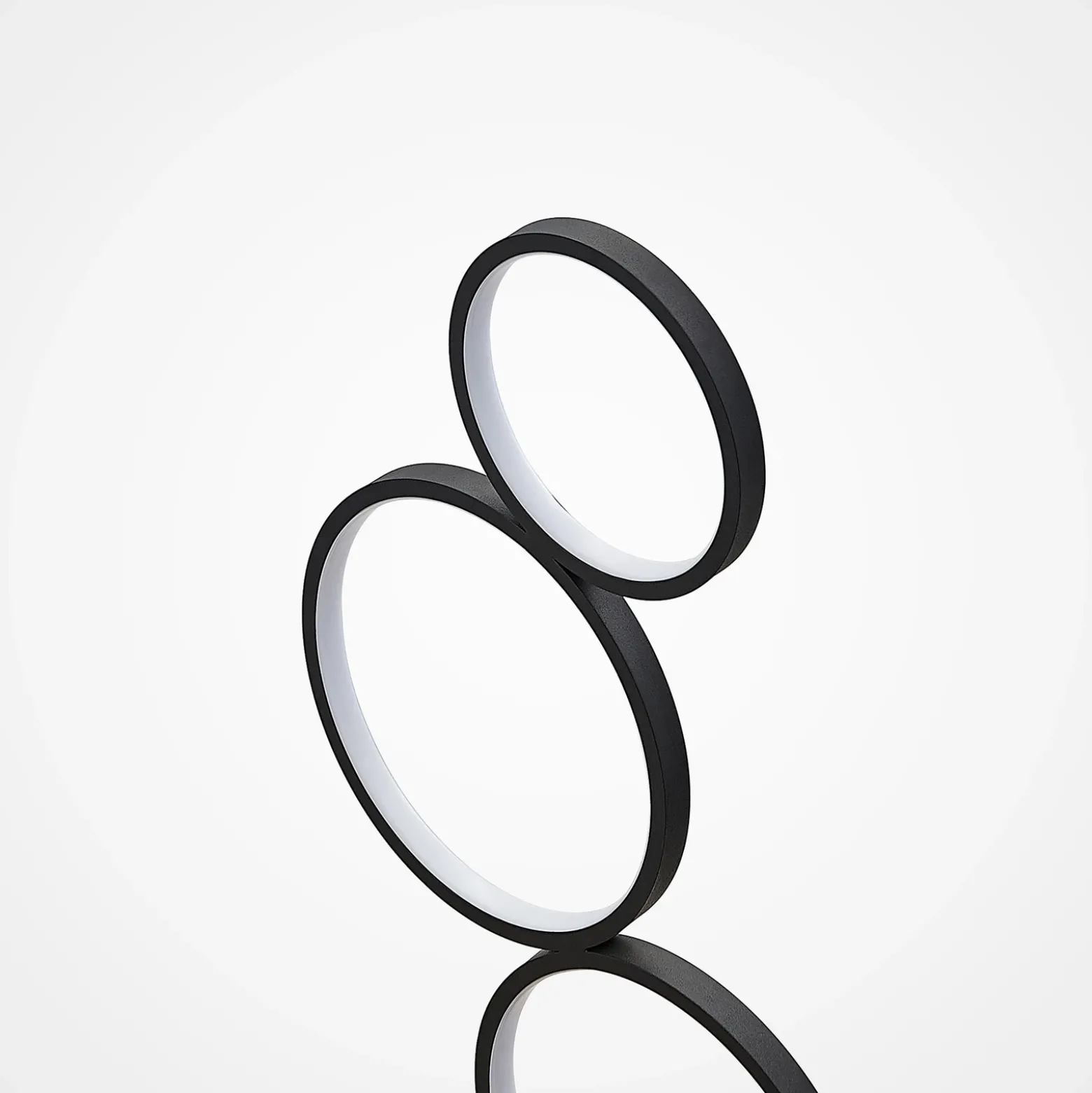 Lindby lámpara de pie LED Jacek, negra, metal, 110 cm, anillos