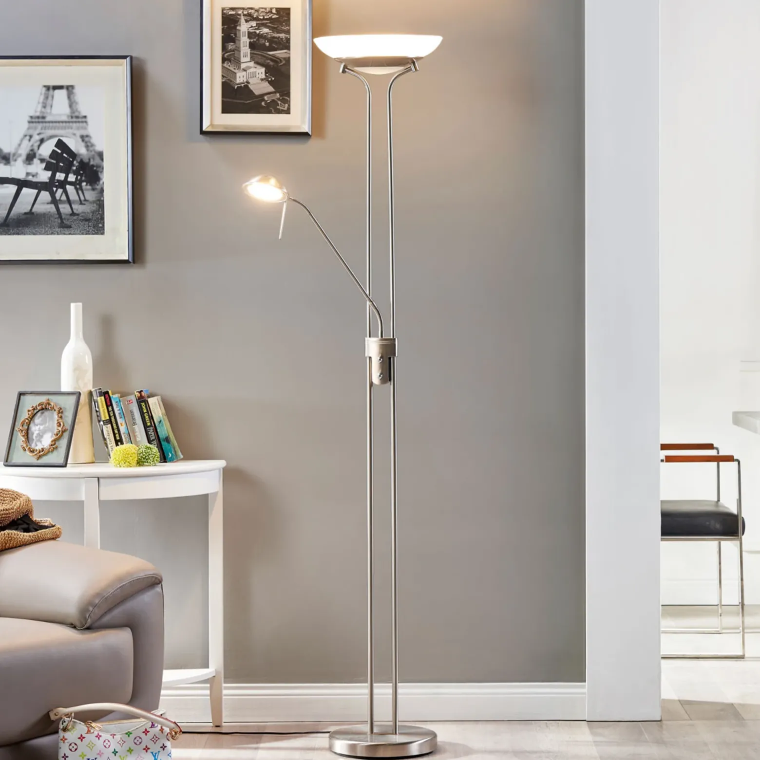 Lindby lámpara de pie LED Yveta, color níquel, metal, atenuable