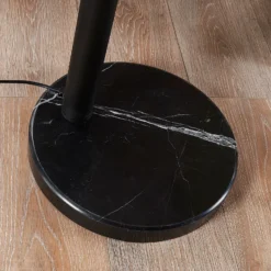 Lindby lámpara de pie Lira, 5 luces, altura 205 cm, negro, dorado