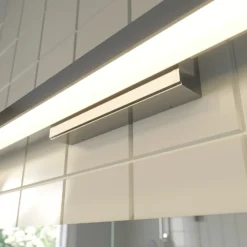 Lindby Lámpara LED para espejo y baño Alenia, 120 cm, cromo
