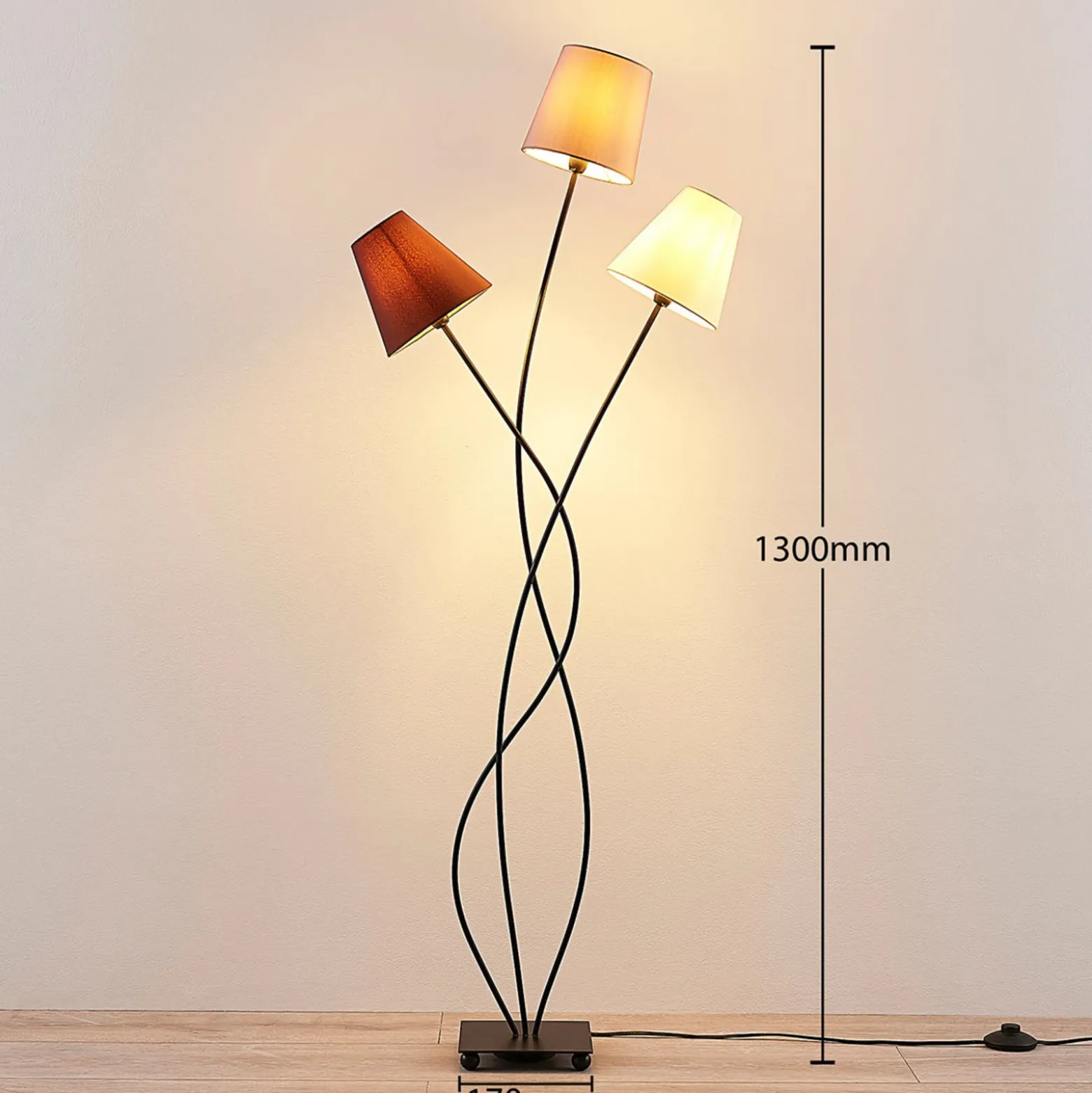 Lindby Melis lámpara de pie, 130 cm, 3 luces, textil