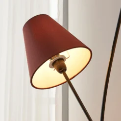Lindby Melis lámpara de pie, 130 cm, 3 luces, textil