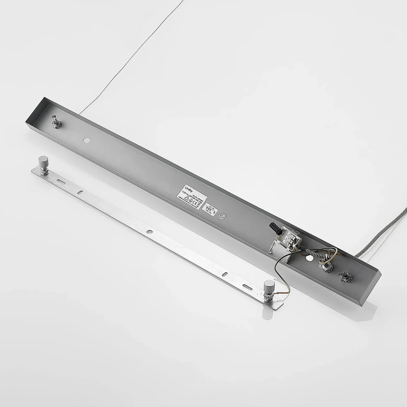 Lindby Mella colgante, motivo ornamental, 5 luces
