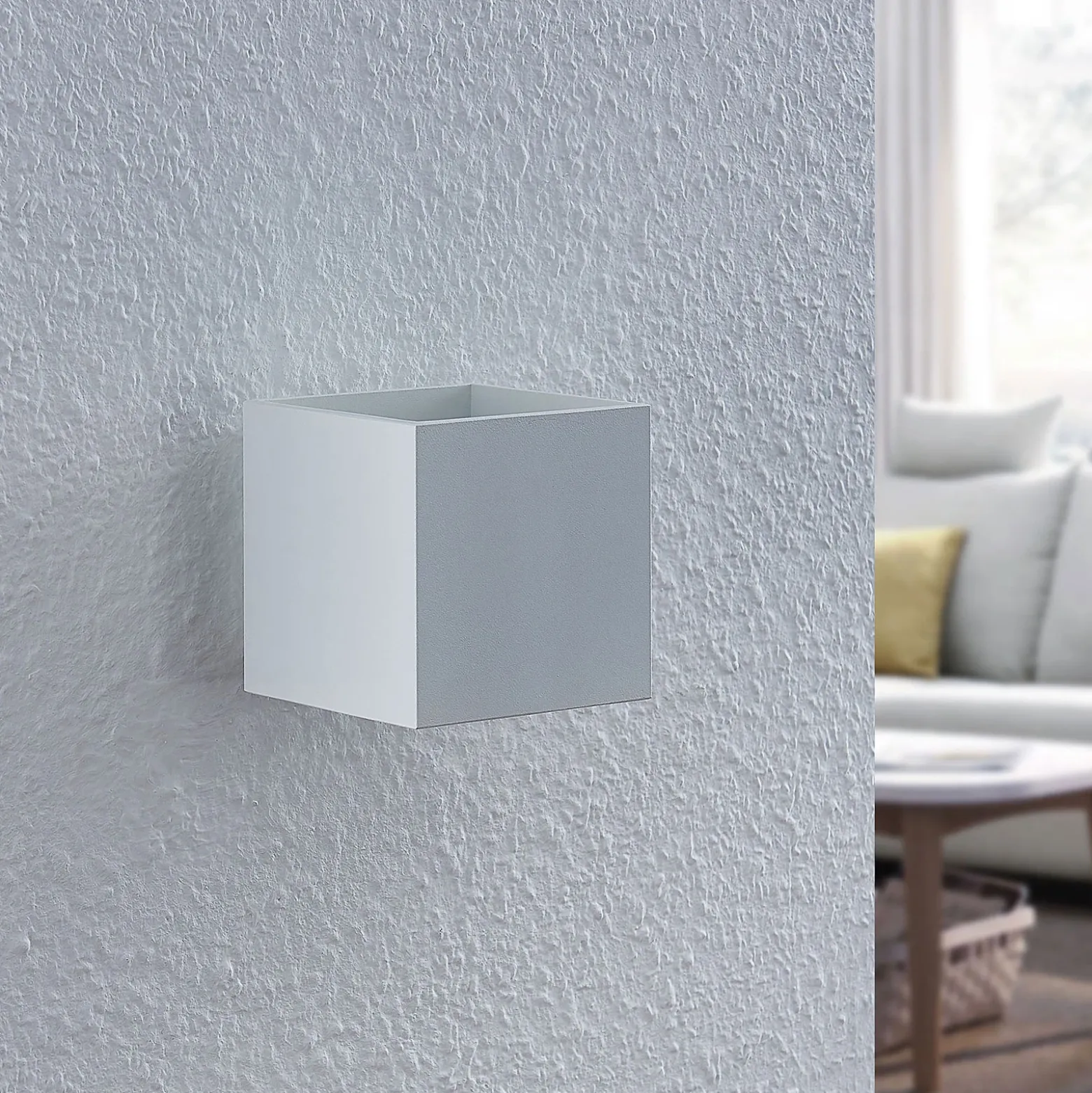 Lindby Mirza aplique de aluminio, angular, blanco