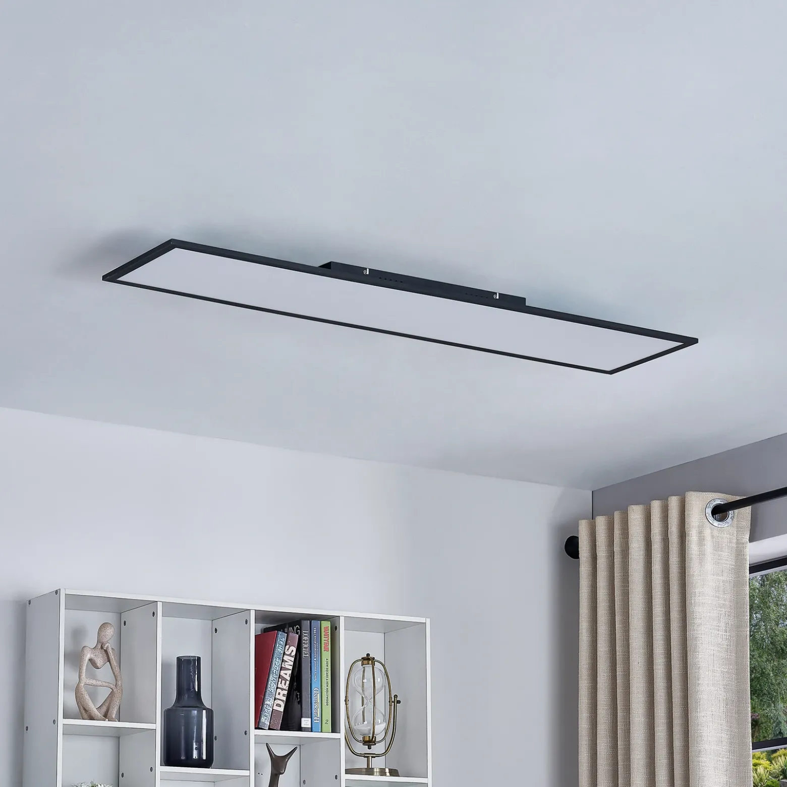 Lindby panel LED Lamin, negro, 120cm, CCT, atenuable, control remoto