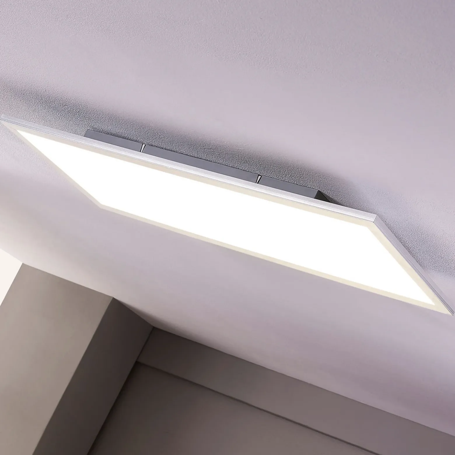 Lindby panel LED Livel, juego de 2, 4.000 K, 80 x 30 cm, plateado