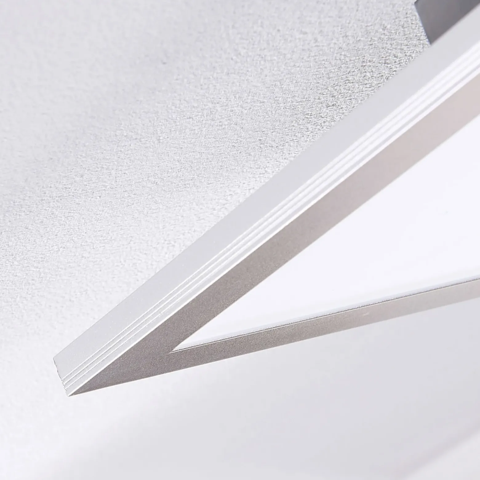 Lindby panel LED Livel, 4000K, 80 cm x 30 cm, plata, metal