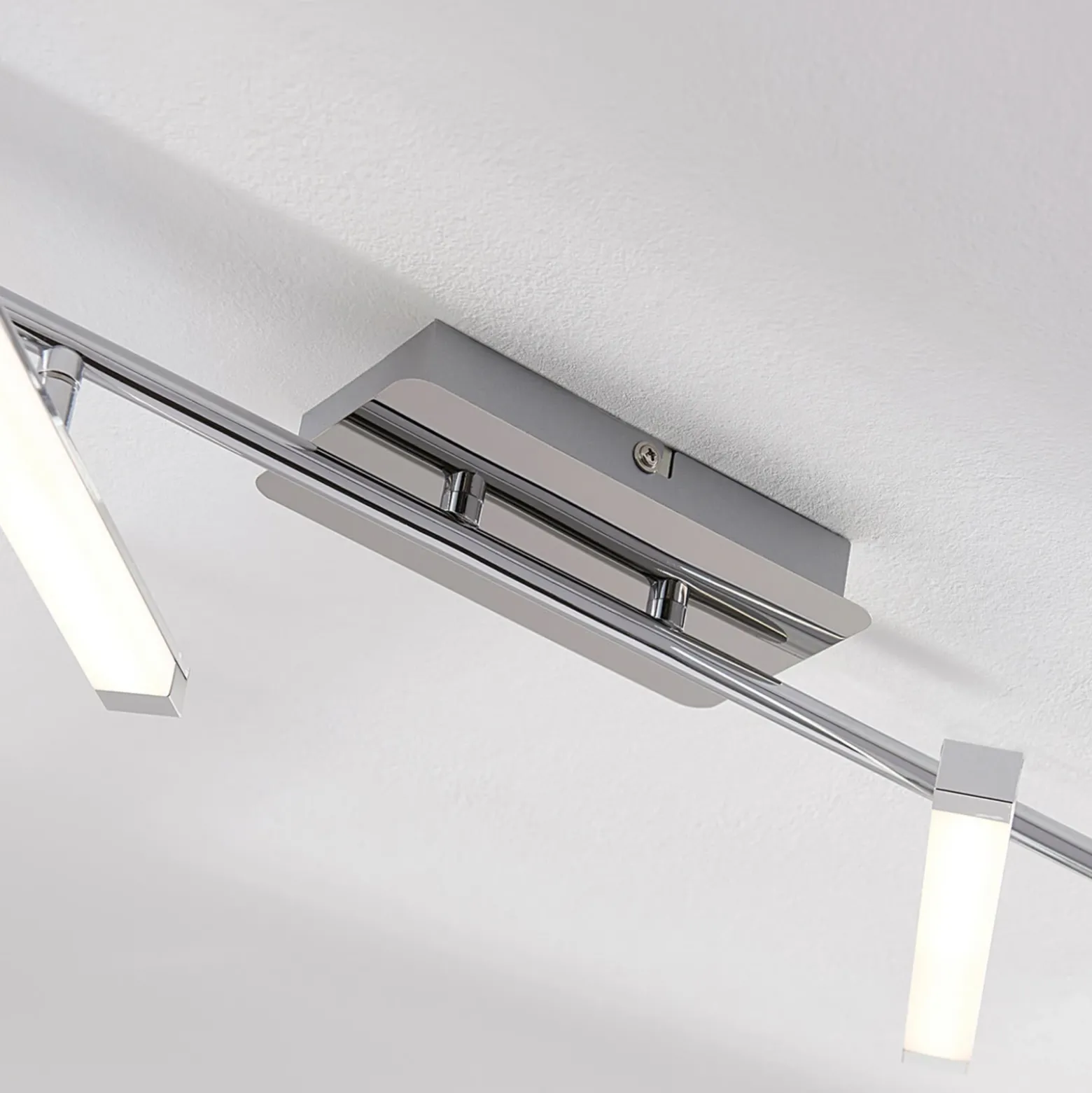 Lindby Plafón LED Pilou, 6 luces, atenuable, cromo