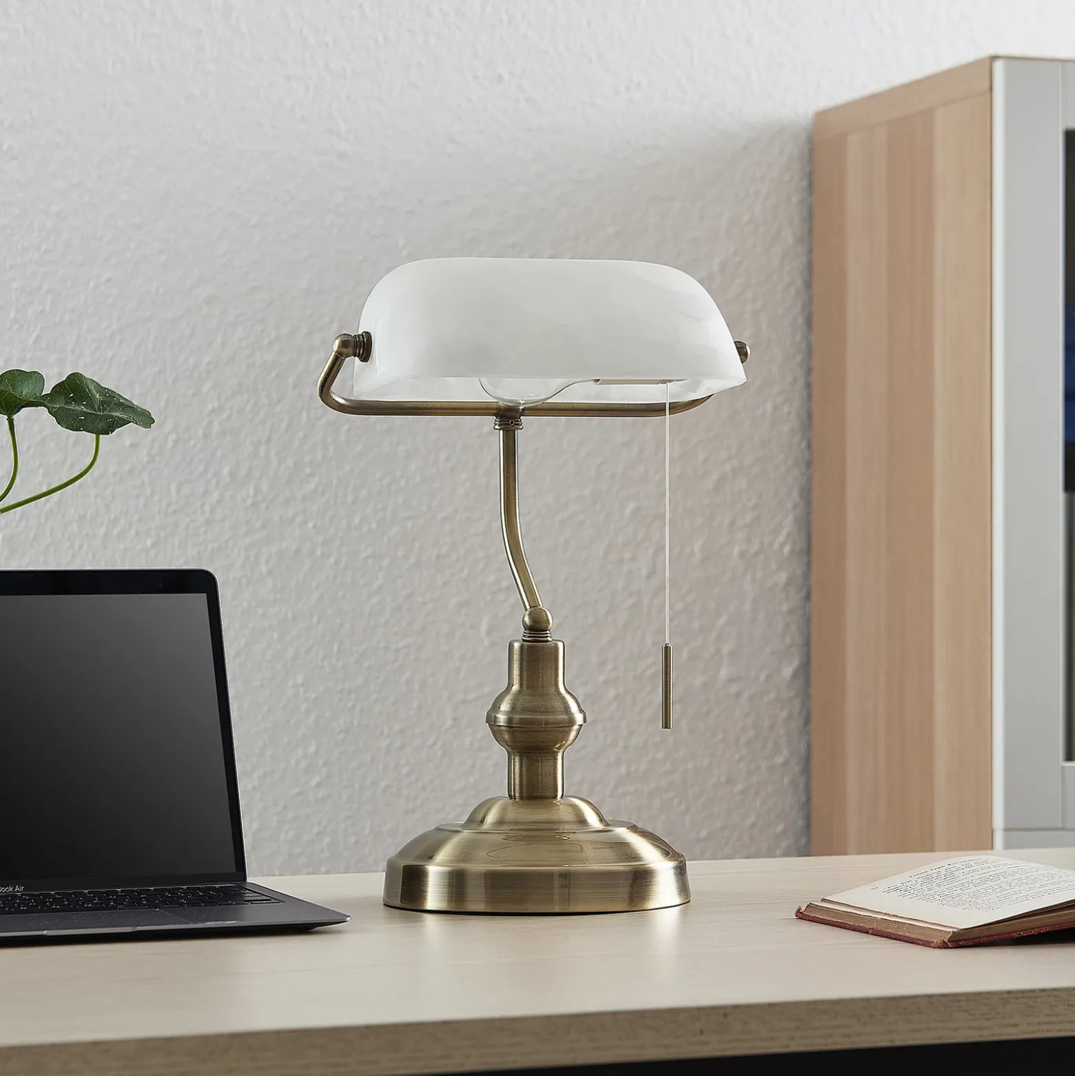 Lindby Profina lámpara de mesa, bronce