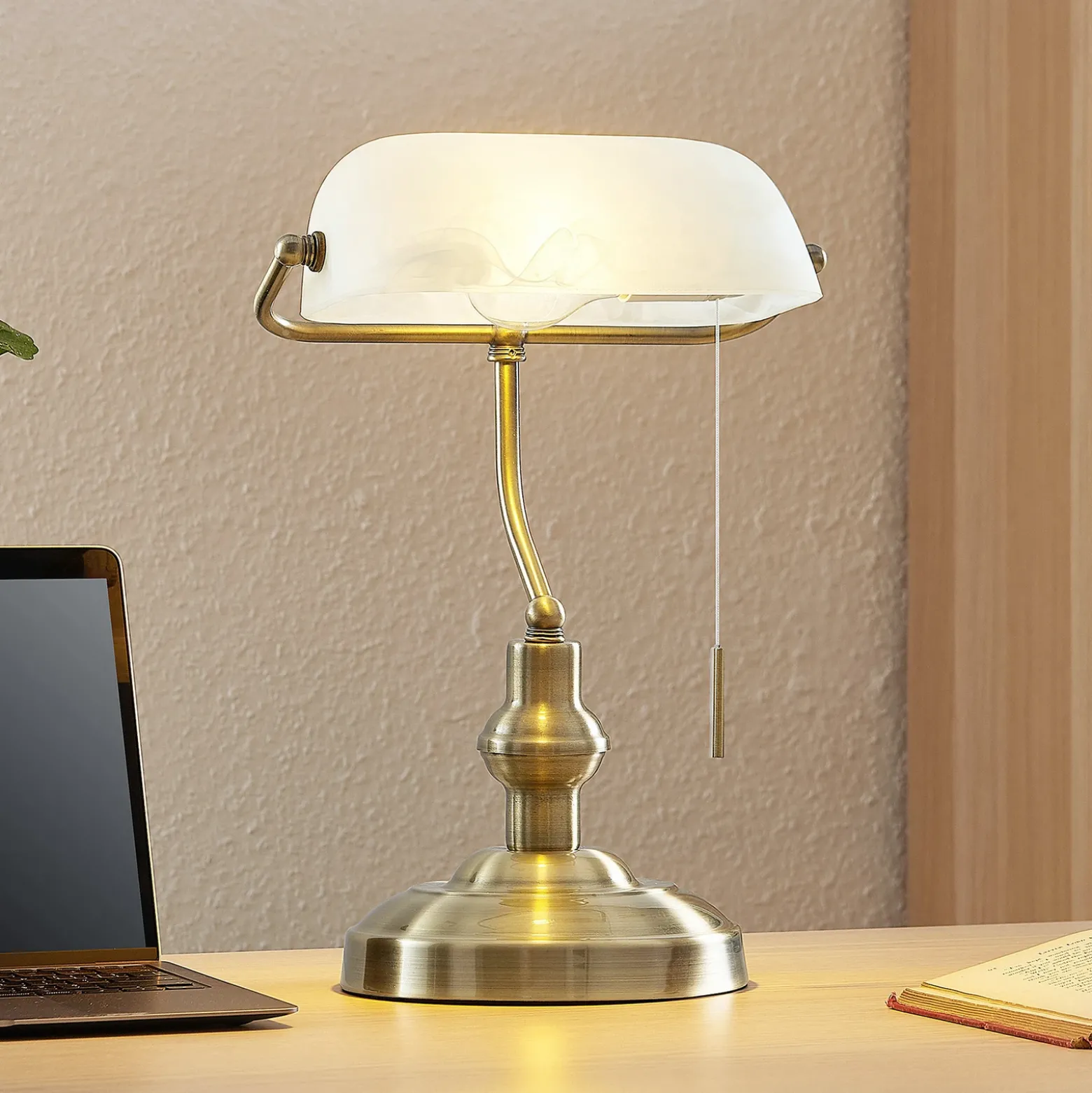 Lindby Profina lámpara de mesa, bronce