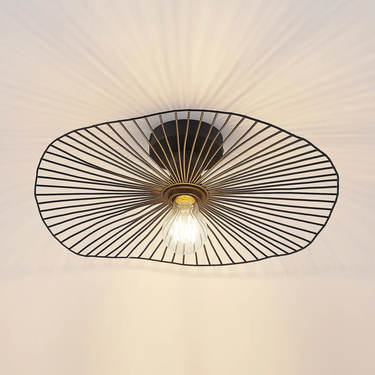 Lindby Ruota plafón de metal